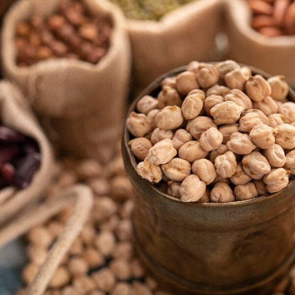 Organic Kabuli chana / Chickpea / 500 Grams
